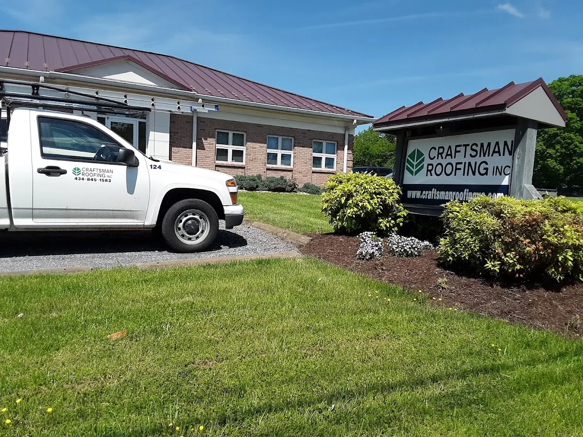 Quality Ice Dam Removal by experienced craftsmen in Downtown Riverfront